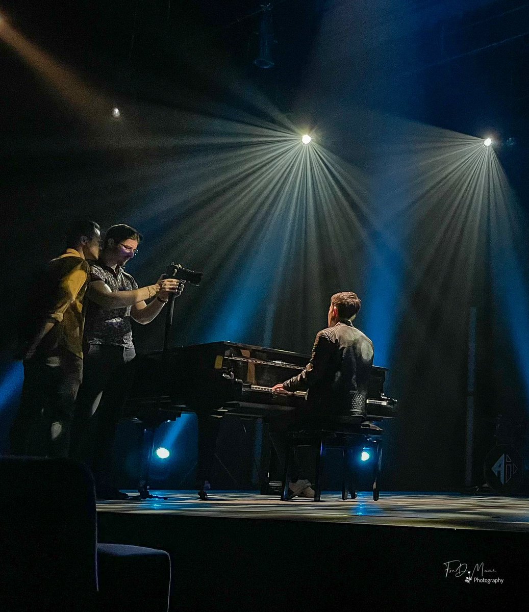 Tellement heureuse d’avoir vu naître ce clip et ce titre qui désormais flirte avec les 72 000 vues sur YouTube 🙌 félicitations les gars <a href="/after_ivory/">رفع هاشتاق ترند | بيع متابعين 🇸🇦🇰🇼</a> <a href="/arthurcham_off/">Arthur Chaminade</a> @tony_guitariste #afterivory #thevoice