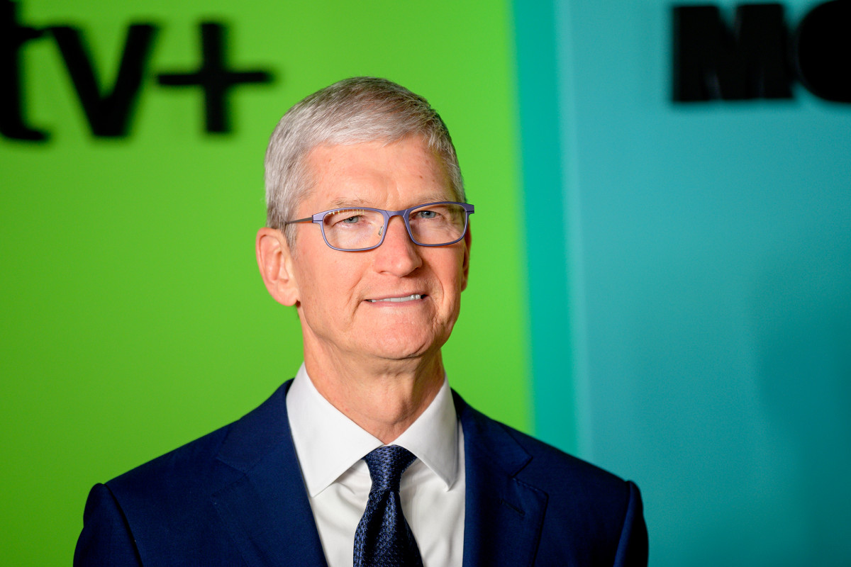 Apple CEO Tim Cook takes stand in Epic fight over app store