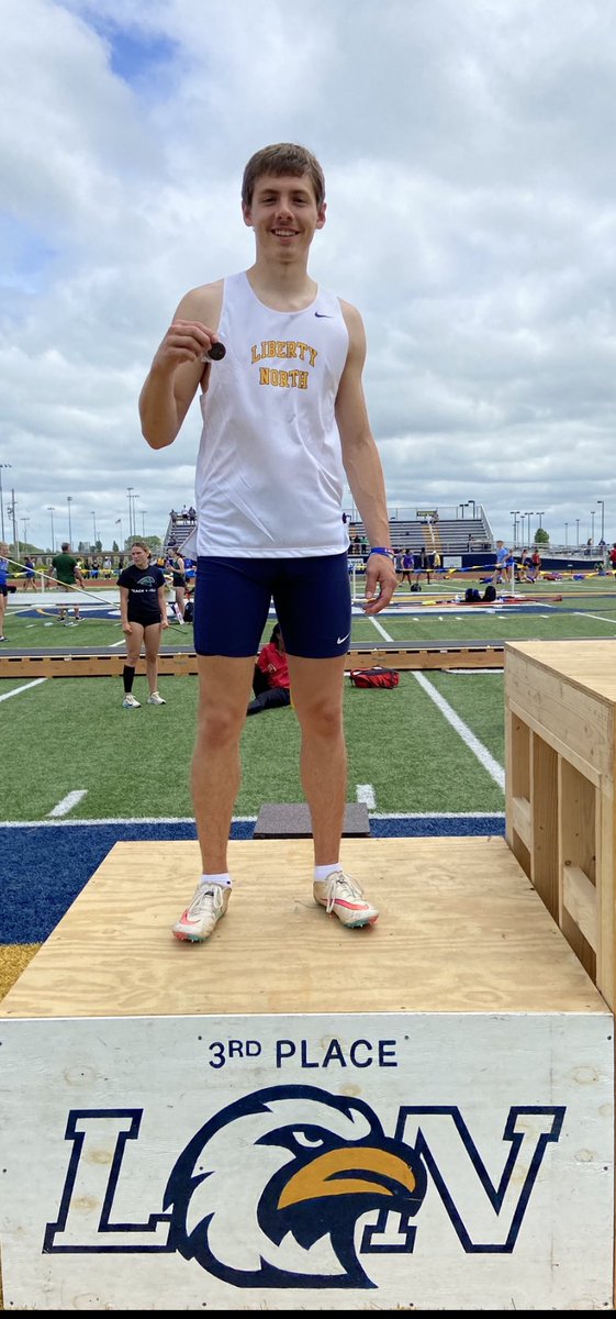 BOOM!!! These two have punched their tickets to STATE for High Jump. So proud of you both, congrats! <a href="/_oliviahenkel_/">liv</a> takes 4th and @ibolli10 finishes 🥉

#JustJump <a href="/LNEagleTF/">LNHS Track & Field</a>