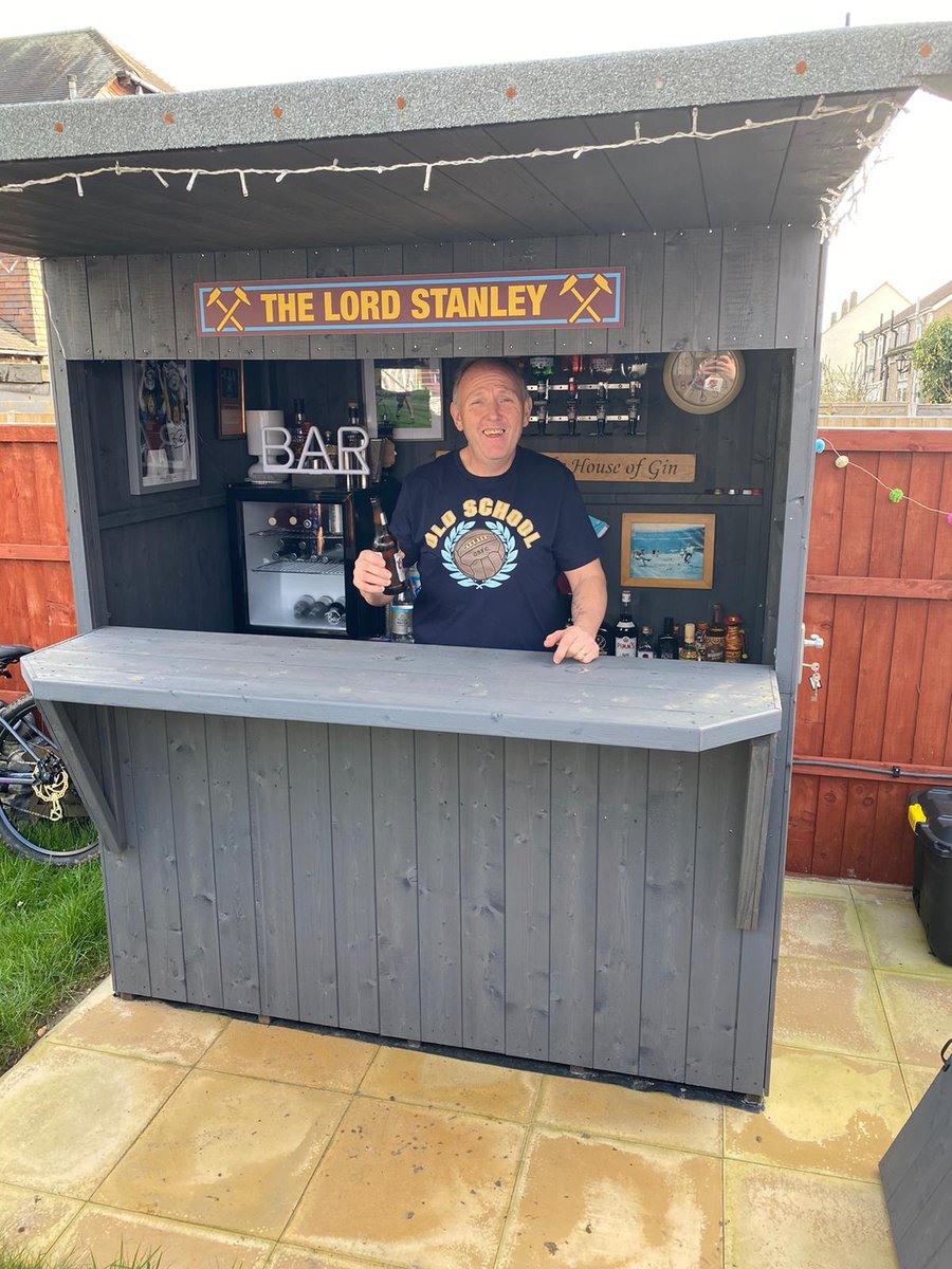 Cass_Pennant's tweet photo. Now is the time for a new casual brand to emerge to refresh your wardrobe. Please check it out https://t.co/qxJbb5aoah there is surely something here that be bit of you. Please retweet in support of a new business, lots to like. https://t.co/KwHVhuNuyo