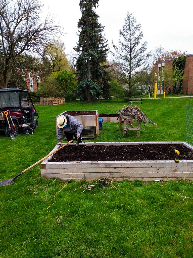 Preparation for another great season! ☺️🌱En préparation pour une autre belle saison ! 

<a href="/GlendonCampus/">Glendon Campus YorkU</a> #YorkU