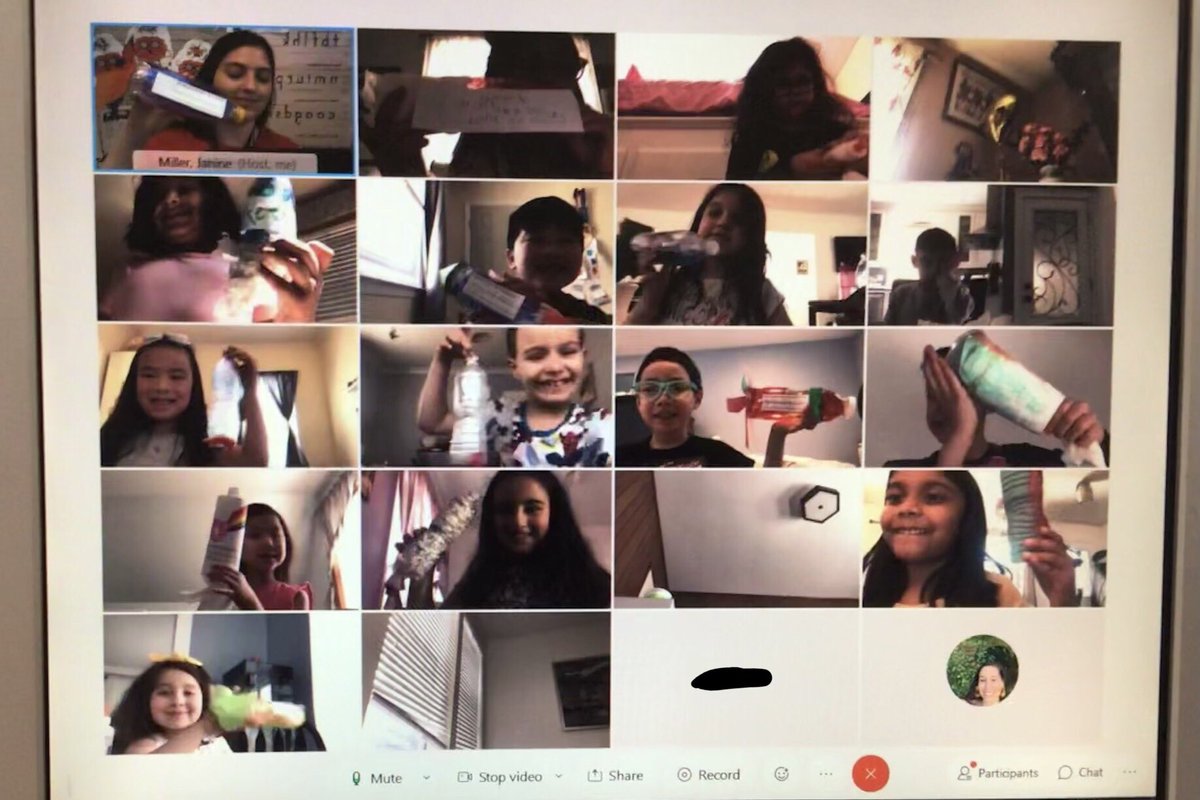 These virtual learners enjoyed celebrating #MissionFriday for our last day of #Mineolaproud week. They’re blasting off for their mission of being life long learners! 🚀 <a href="/MineolaVirtual/">Mineola Virtual</a> <a href="/Hampton_Street/">Hampton Street</a> @MeadowDrMineola #mineolatogether