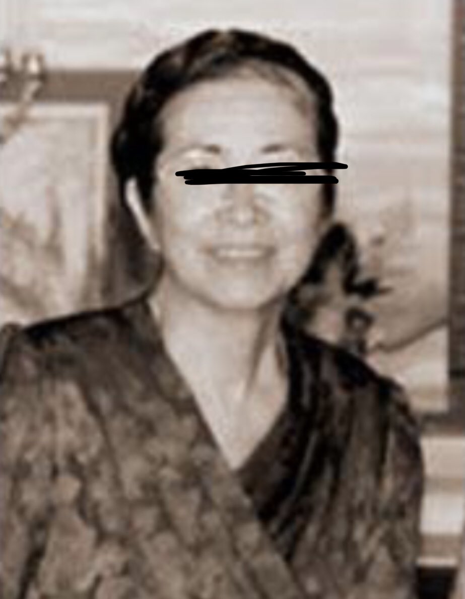 D A Y O 幕屋の女性信者は クラウン ブレイド って呼ばれる三つ編みを頭にぐるぐる巻く独特のヘアスタイルをしているため 動員がかかってると一発でわかるらしい T Co 1edzmzqbed Twitter