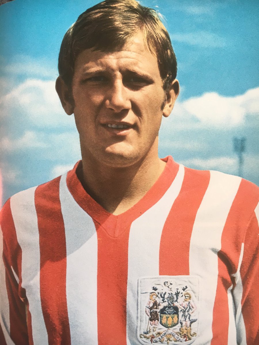 ⚔️ DAILY BLADE ⚔️

Len Badger 1962-1976

Appearances: 458
Goals: 7
Position- Right-back                                           
Nationality: English 
Signed from- Academy graduate Joined: Chesterfield              
RIP Len, a true Sheffield United legend 
#twitterblades #sufc