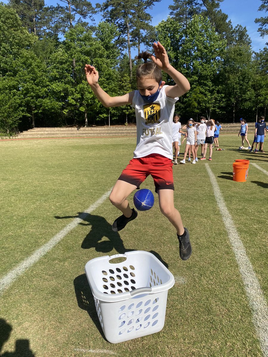 Overly4thgrade's tweet photo. Fun and field day!! #TrinityFFD #trinitylearns https://t.co/9zGGQaBwrh
