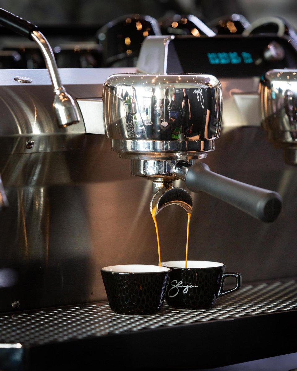 slayerespresso's tweet photo. Push the button, drink delicious coffee.
#SteamEP #MakeCoffeeBetter #SlayerEspresso https://t.co/cw1txz9TA9