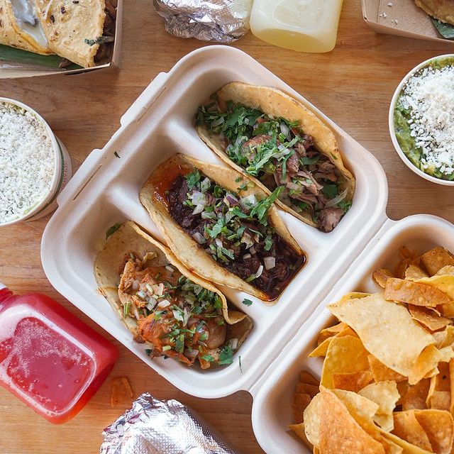 No one wants that taco filling to get all scrambled around on the way to your house... that's why we serve 'em in a cute lil taco box. 🌮 🌮 🌮 
___________________
📷: <a href="/all/">ALL Accor</a>.food.considered