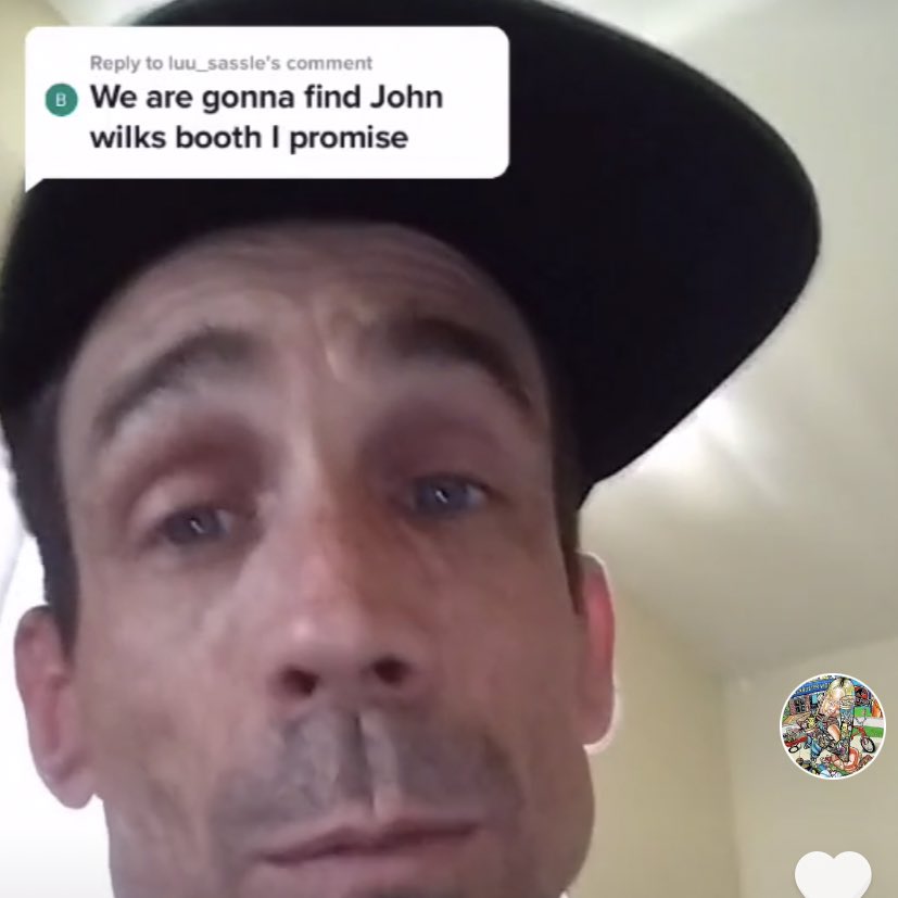 JackKennedy's tweet image. I found this guy on tiktok and his entire existence is defending claims that he is actually Abraham Lincoln