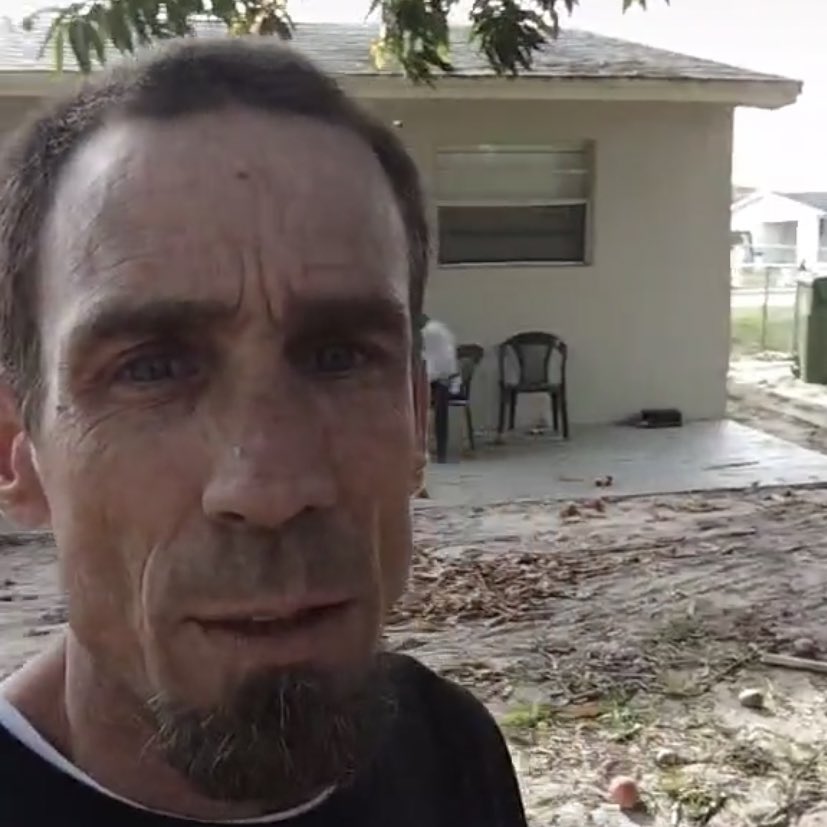 JackKennedy's tweet image. I found this guy on tiktok and his entire existence is defending claims that he is actually Abraham Lincoln