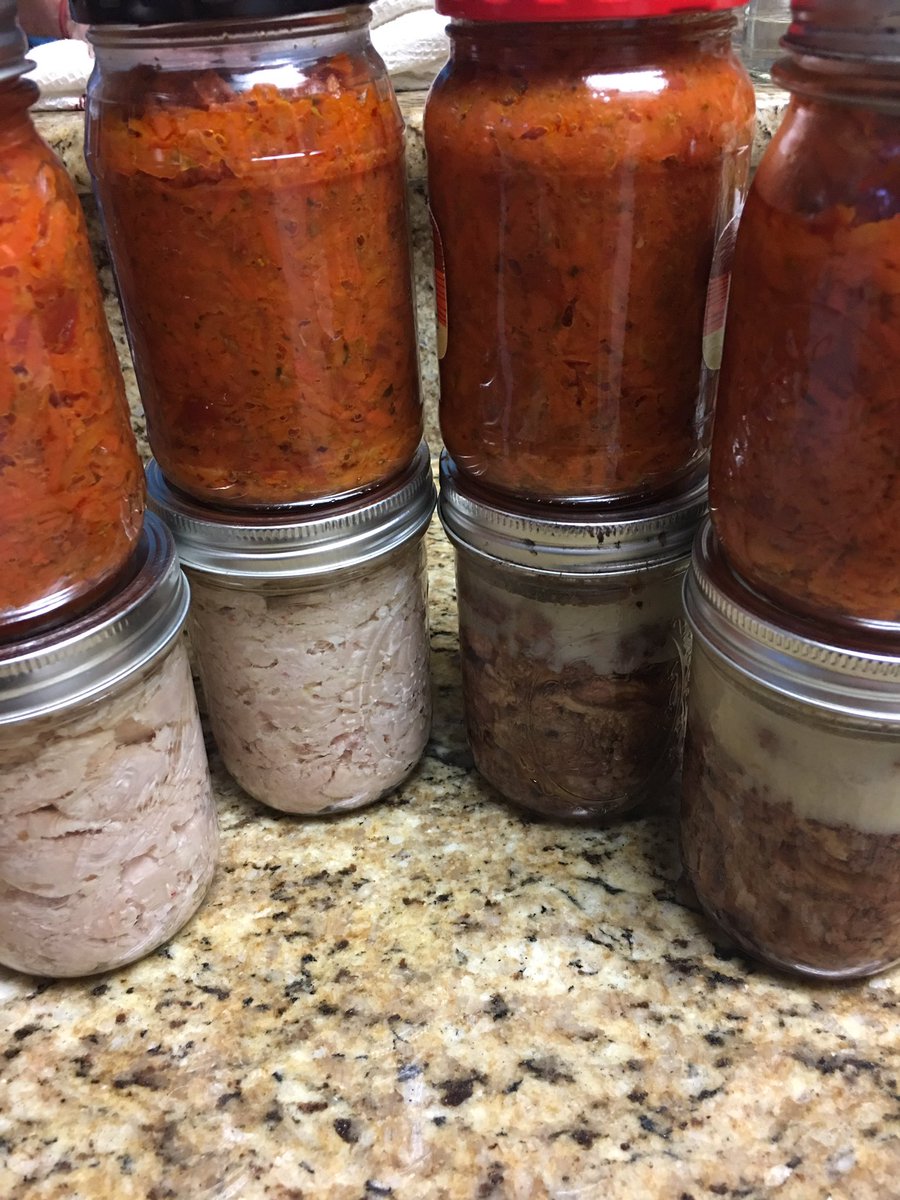 bohynia's tweet photo. Getting ready...
#WhatIsNext
#PlasmaEvent
#HowLongYouCanSurvive. 
#Holodomor is coming 
#PressureCanning 
Chicken, beef, and carrots/tomatoes seasoning for soup https://t.co/tlMqFStSzN