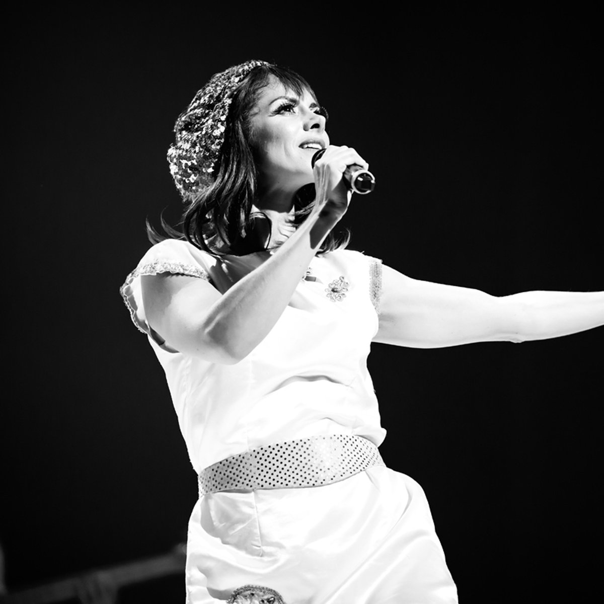 5-star review from @SardinesMag - @realABBAMANIA | @Shaftesbury1911 - <a href="/JojoDesmond/">Jojo Desmond</a> <a href="/loucashaj/">Loucas Hajiantoni</a> <a href="/EdHandoll/">Edward Handoll</a> <a href="/rhiannonsarah/">Rhiannon Porter</a> sardinesmagazine.co.uk/review/abba-ma… via @SardinesMag