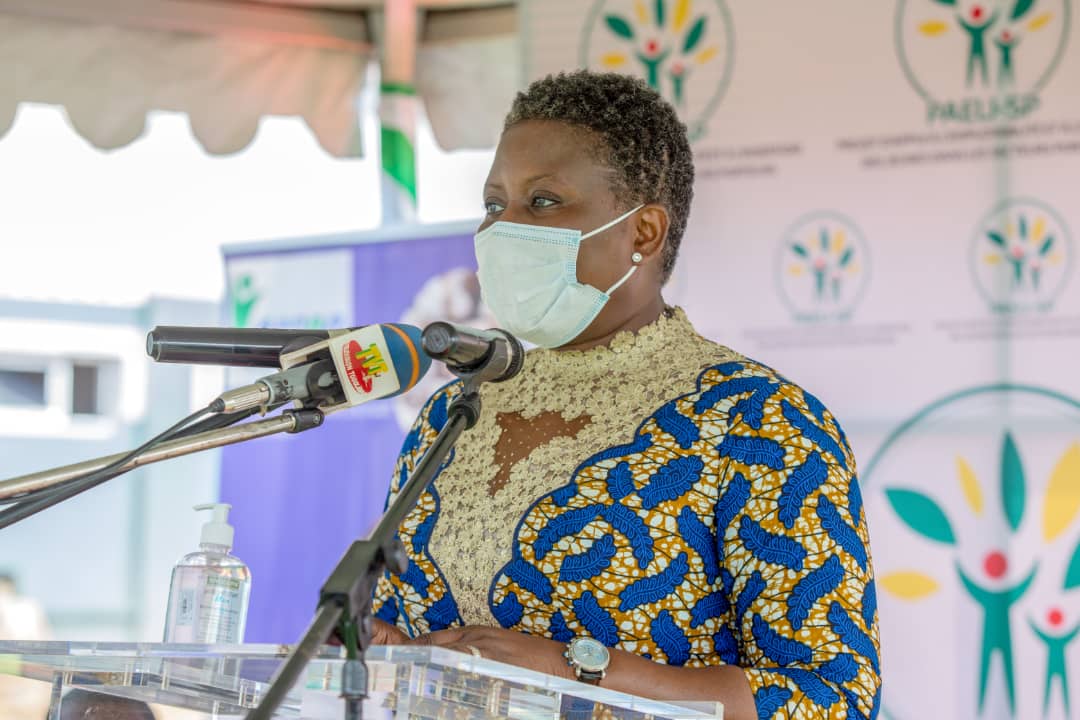 CommuneOgou1's tweet photo. La ville aux sept collines a accueilli chaleureusement son Excellence Madame le Premier Ministre @DogbeVictoire le 20/05/2021 dans le cadre de l'inauguration de l'unité de transformation du manioc de la société #NSCPA.

#tt228 https://t.co/BZaTRGeV4b