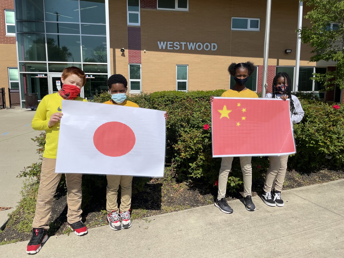 DaytonSchools's tweet photo. Westwood's Olympics Attendance Competition kicked off with a "parade of nations" held during the opening ceremony where each grade represented a continent and country. Each week, classes will earn bronze, silver, or gold medals based on their attendance rate! #DPSBePresent https://t.co/gP15ukNOKN
