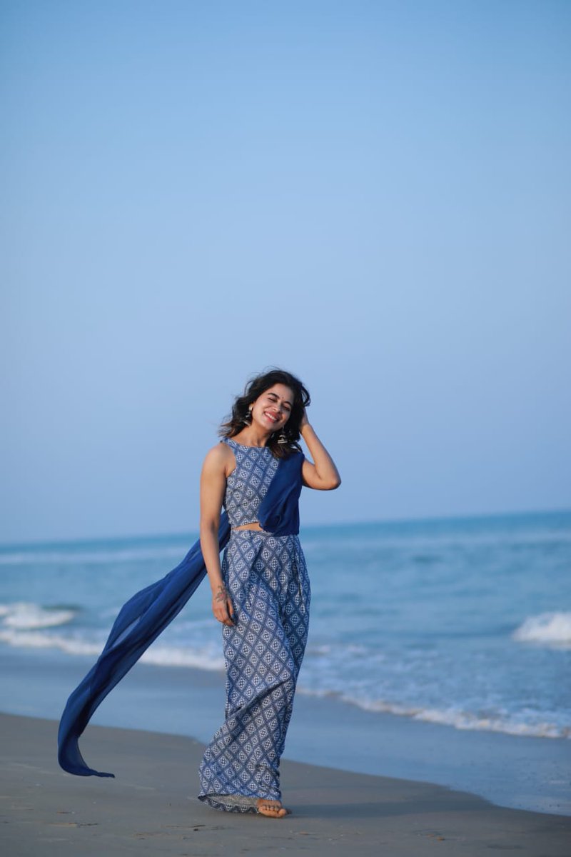 Prabhastylish's tweet photo. #GangsOfMadras Film Fame
Actress #SaiPriyankaRuth on a Signing Spree. Bags Interesting projects
@PRO_Priya https://t.co/NvYWYLg17I