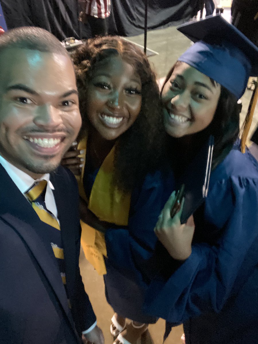 Justin_D_James's tweet photo. Seeing these smiles and celebrating their accomplishments makes this entire year worth it! #MHSGraduation #MyMISD #LionsForLife https://t.co/Vv6i6LGDSC