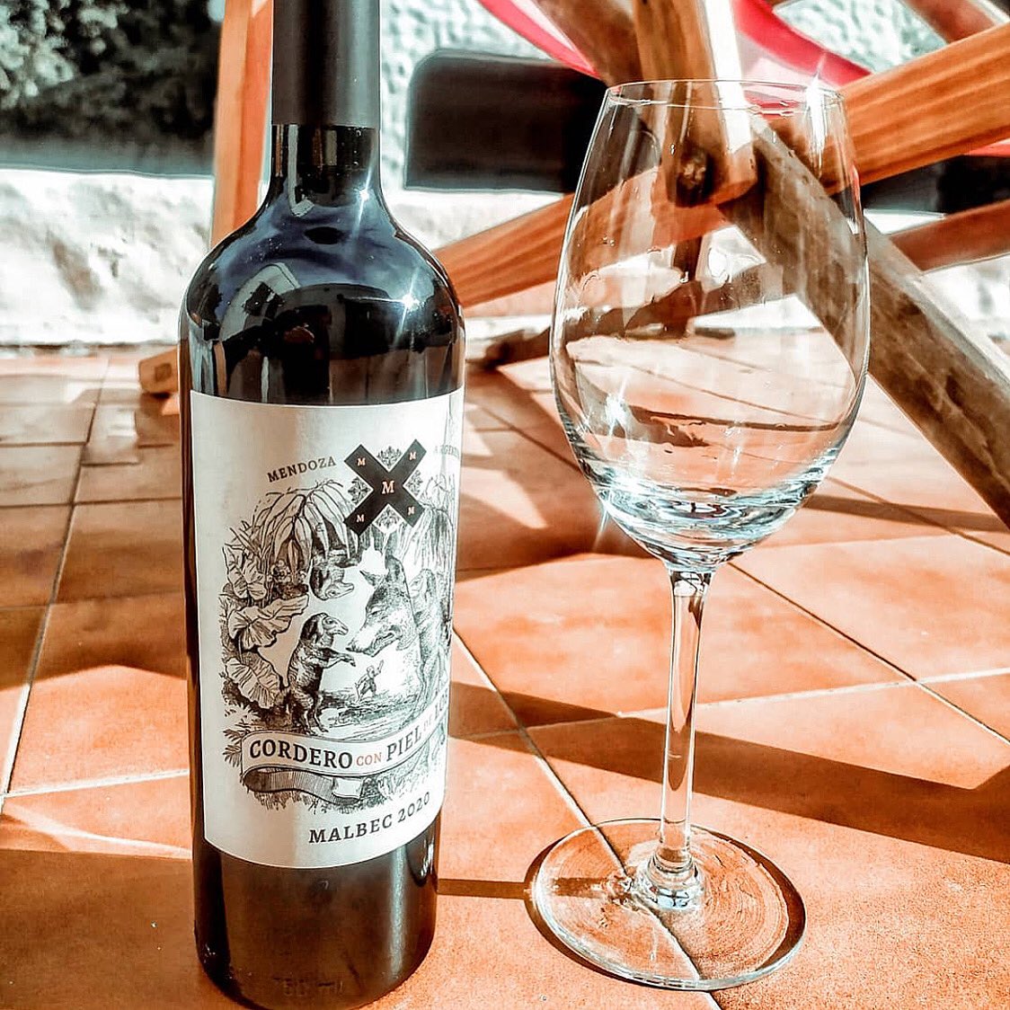 #MMWines / Taller de Bebidas, de #BahiaBlanca, tiene todo listo para comenzar el #FindeSeMMana #ExtraLargo, vos, ¿ya tenes tus <a href="/MMwines/">Mosquita Muerta</a> preferidos para acompañarte? Compartínos tu #MomentoMMWines!