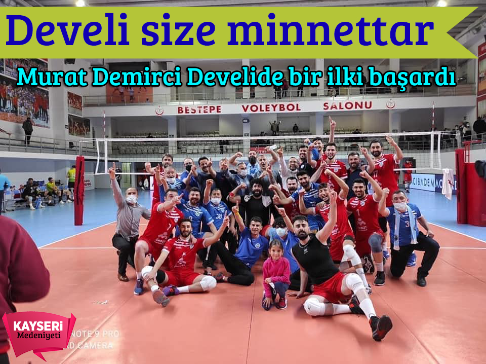 KayseriMedeniyt's tweet photo. #Kayseri #Develi Belediye Voleybol Takımı, ilçe tarihinde bir ilke imza attı ve1. Lige yükseldi. İlçenin adını tüm Türkiye'ye duyuran takımın başarısındaki en büyük pay, Teknik direktör Murat Demirci'ye ait. Develililer Murat Hocanın 1. ligde de göreve devam etmesini istiyor. https://t.co/l4Ok8nzz8g