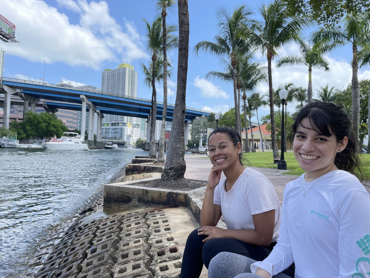 TropRiversLab's tweet photo. This summer in South Florida we’re doing #FridayFieldDays Today was the first. The views and breeze from Jose Marti park along the #MiamiRiver were refreshing, even in the midday heat. ☀️ Who’s in for next time?! https://t.co/QmprQ6jWgi