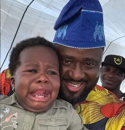 POSITIVERAWD's tweet photo. Desmond the Chief of Army staff just died..shea you are happy now..see what you caused https://t.co/xdAnMzqrpL