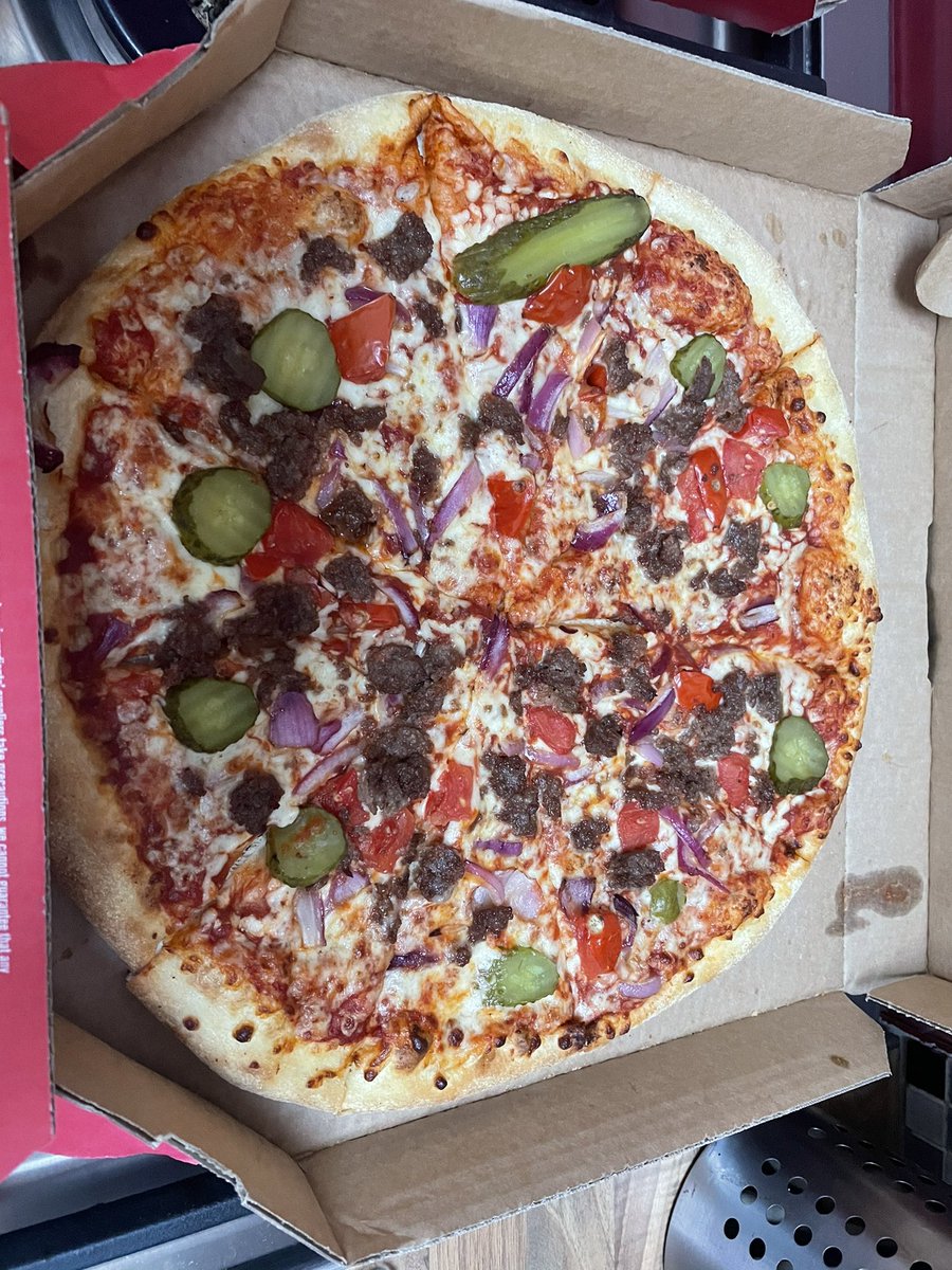 MerrylWarren's tweet photo. @Dominos_UK My cheeseburger pizza arrived with no burger sauce tonight and that’s the only reason I ordered it - for the burger sauce - so pretty disappointed 😞 https://t.co/rYFSQQHUwS