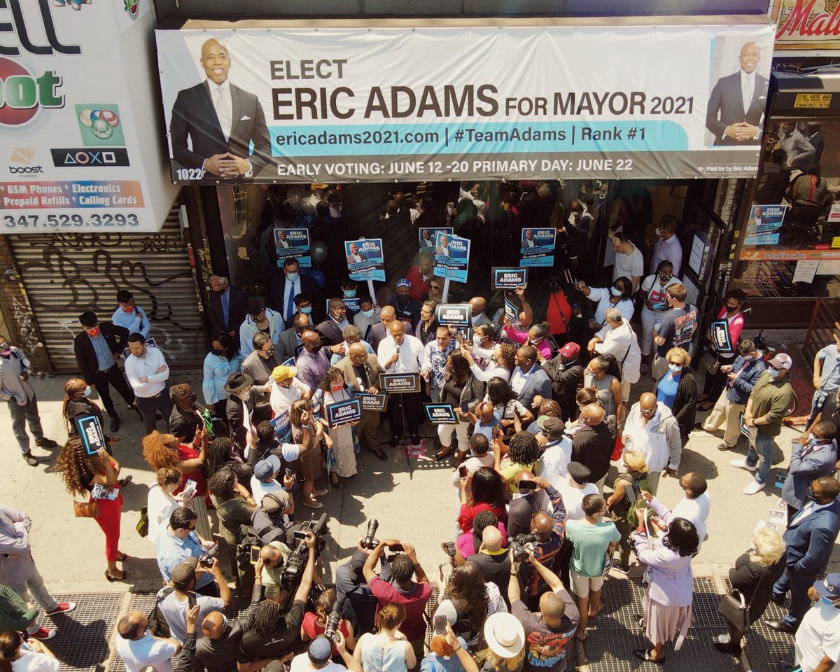 BK we out here! Thanks to everyone who helped kick off our Brooklyn office opening this afternoon -- we even had @alickasamuel @cmlauriecumbo and @AMBichotte in the house! Let’s bring it home, Brooklyn!