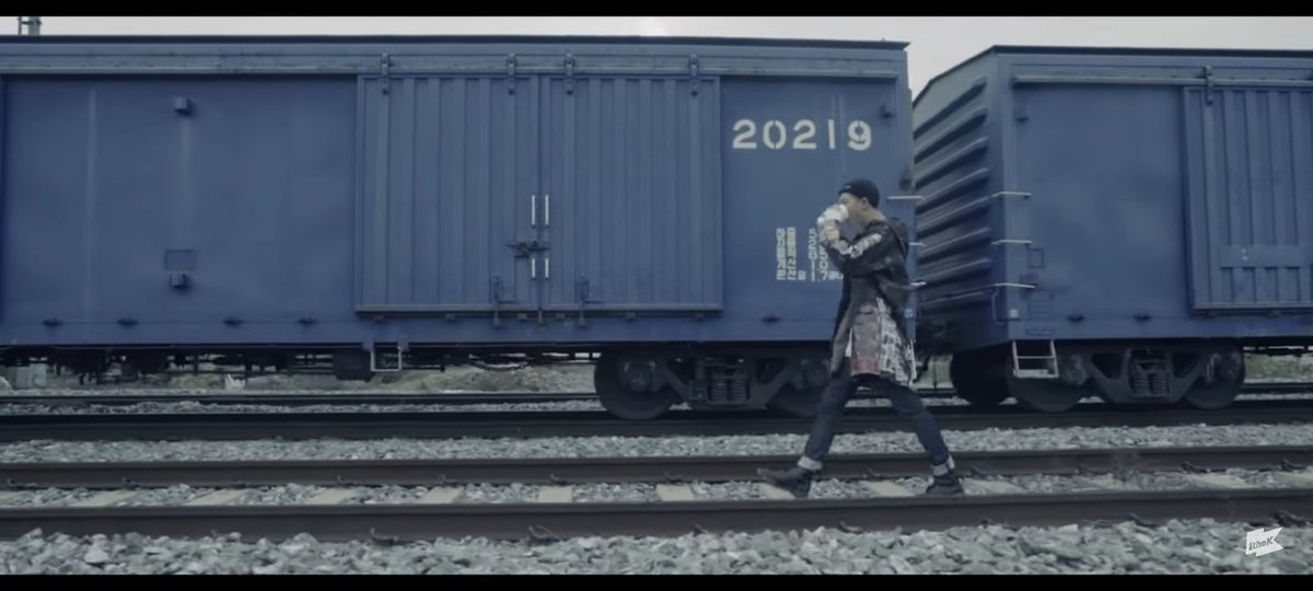 AnalisseLie's tweet photo. @haruharu_w_bts @BTS_twt For Namjoon  is so similar  to RUN 🤷🏻‍♀️ https://t.co/ZruB4RspnO