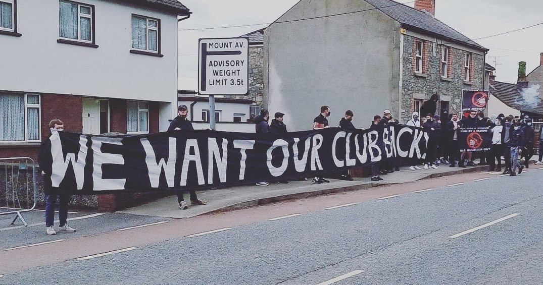 Dundalk supporters protesting before their game against rovers today