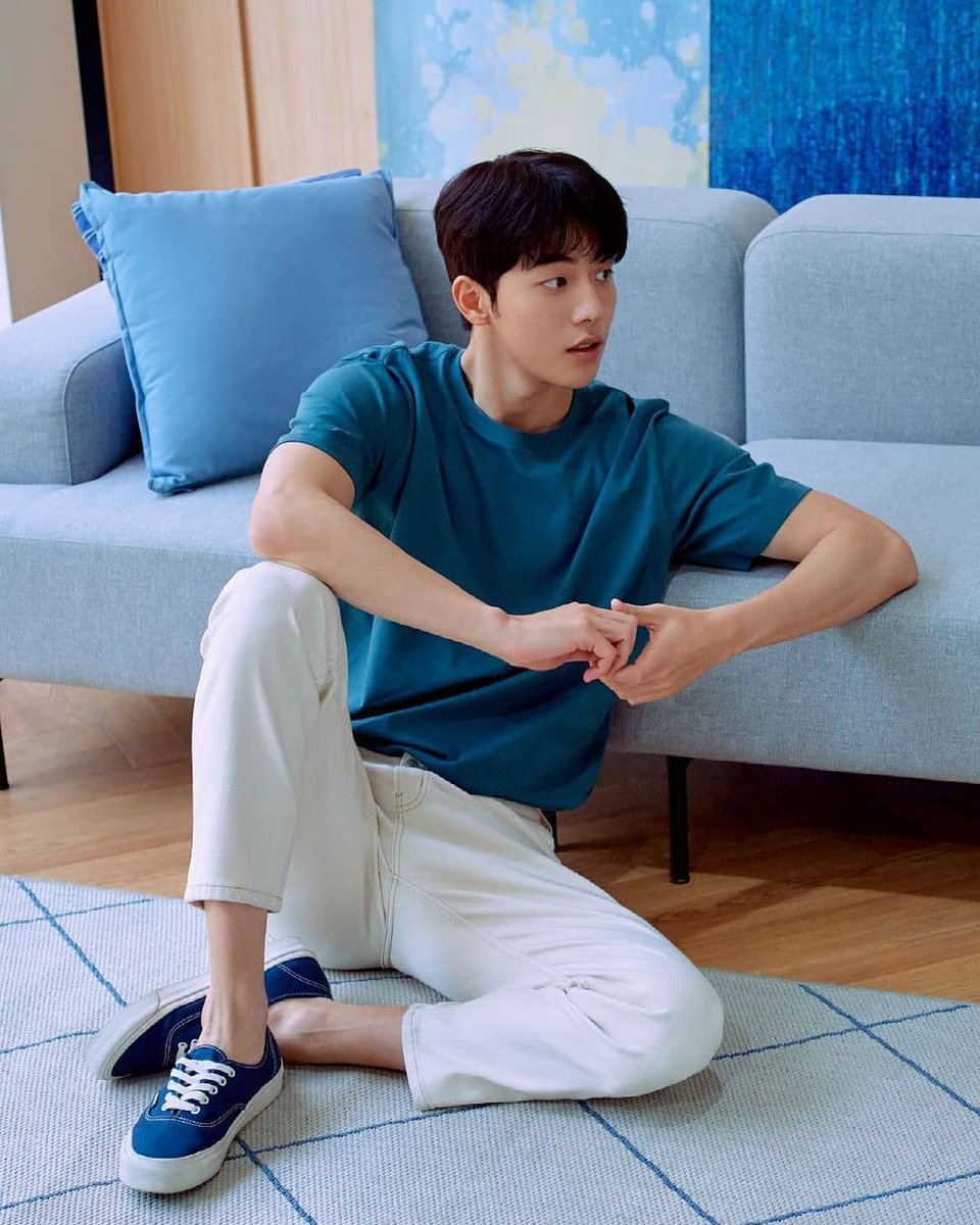 lord_habaek's tweet photo. Sometimes you fall off track 
And that's okay
As long as you stand up
And go back 100 times harder
Don't lose your focus 

#ShinSaekyeong #ShinSaeKyung #Saekyeong #ShinSeKyung #RunOn #Misaeng #ImSiwan #Habaek #kdrama #MoveToHeaven #vincenzo #startup https://t.co/YDaTVMNwpE