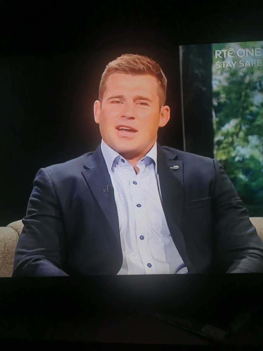 FredSharkey's tweet photo. Looking sharp @CJStander #LateLateShow
#ThanksCj https://t.co/826fHo7CmJ