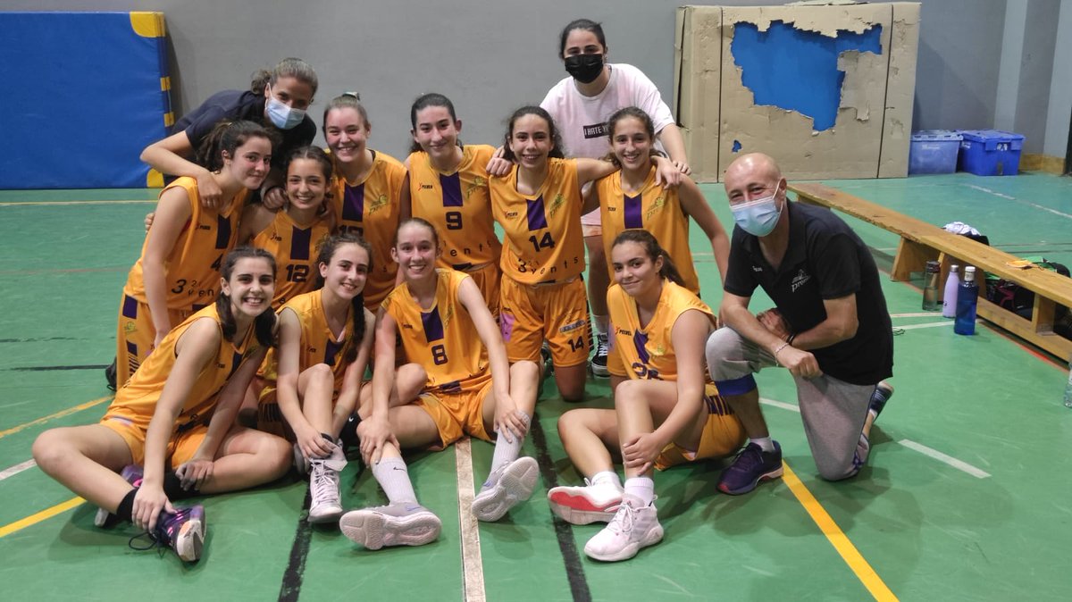 Enhorabuena a nuestro equipo cadete que ha realizado dos grandes partidos de semifinales y se clasifican para la final de Copa <a href="/FAB_Malaga/">FAB Málaga</a> Muy buen trabajo y premio muy merecido!! 👏👏👏💪💪💪💪💜💛
#321Events <a href="/DeporteFomento/">Fundación Fomento Deporte</a> <a href="/GROptico/">@GROptico</a> <a href="/CafeBaque/">Cafés Baqué</a>