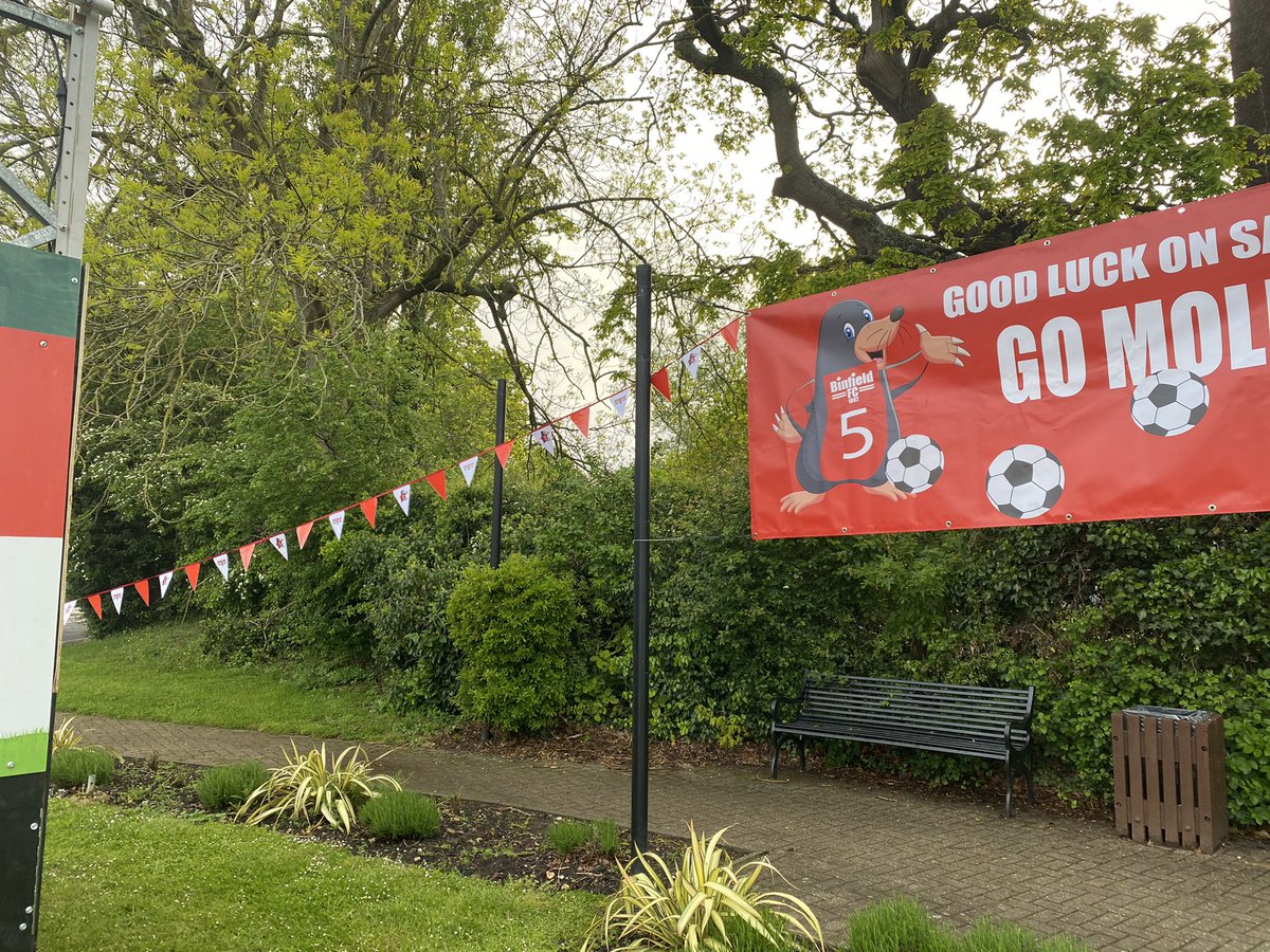 Binfield Parish C tweet media