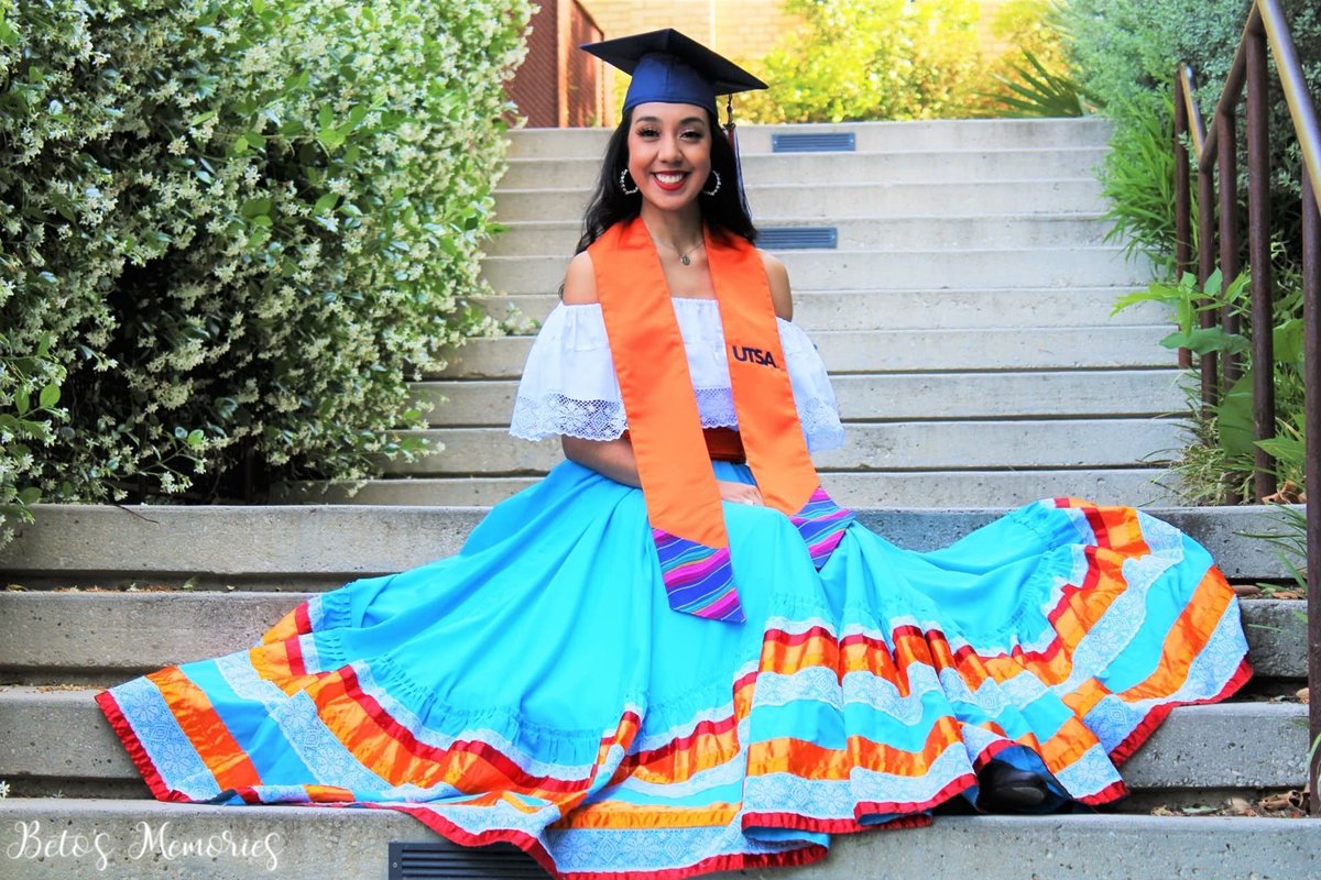 UTSA's tweet photo. Class of 2020, it’s your time to shine. ⭐️ We can’t wait to see you at Commencement this weekend. 🎓 #UTSA #UTSAGrad20 https://t.co/U5A6lXpih9