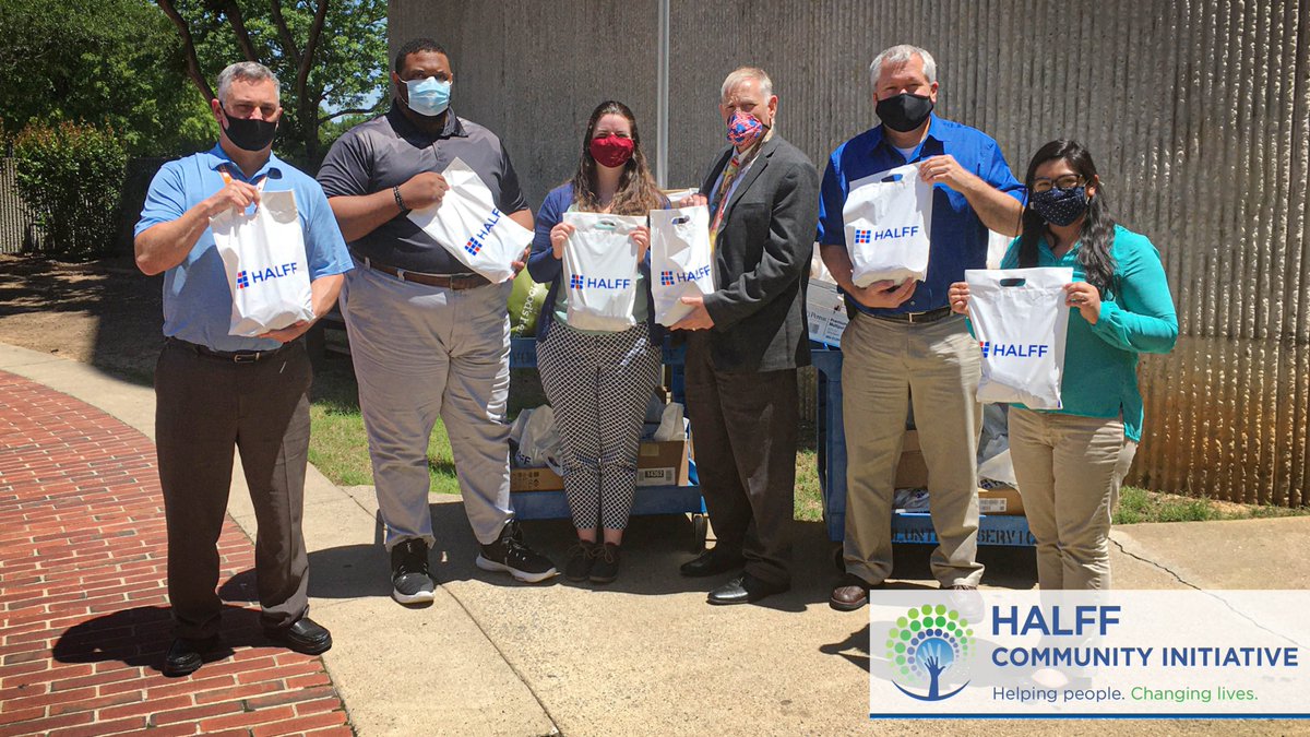 wearehalff's tweet photo. #HalffCommunityInitiative is continuing their support of @soldiersangels. By funding and purchasing food to bag meals for veterans at the John L. McClellan Memorial Veterans Hospital in Little Rock, Arkansas, #HCI was able to provide 300 meals to veterans in need. #HalffGives https://t.co/nHMmSQujzs