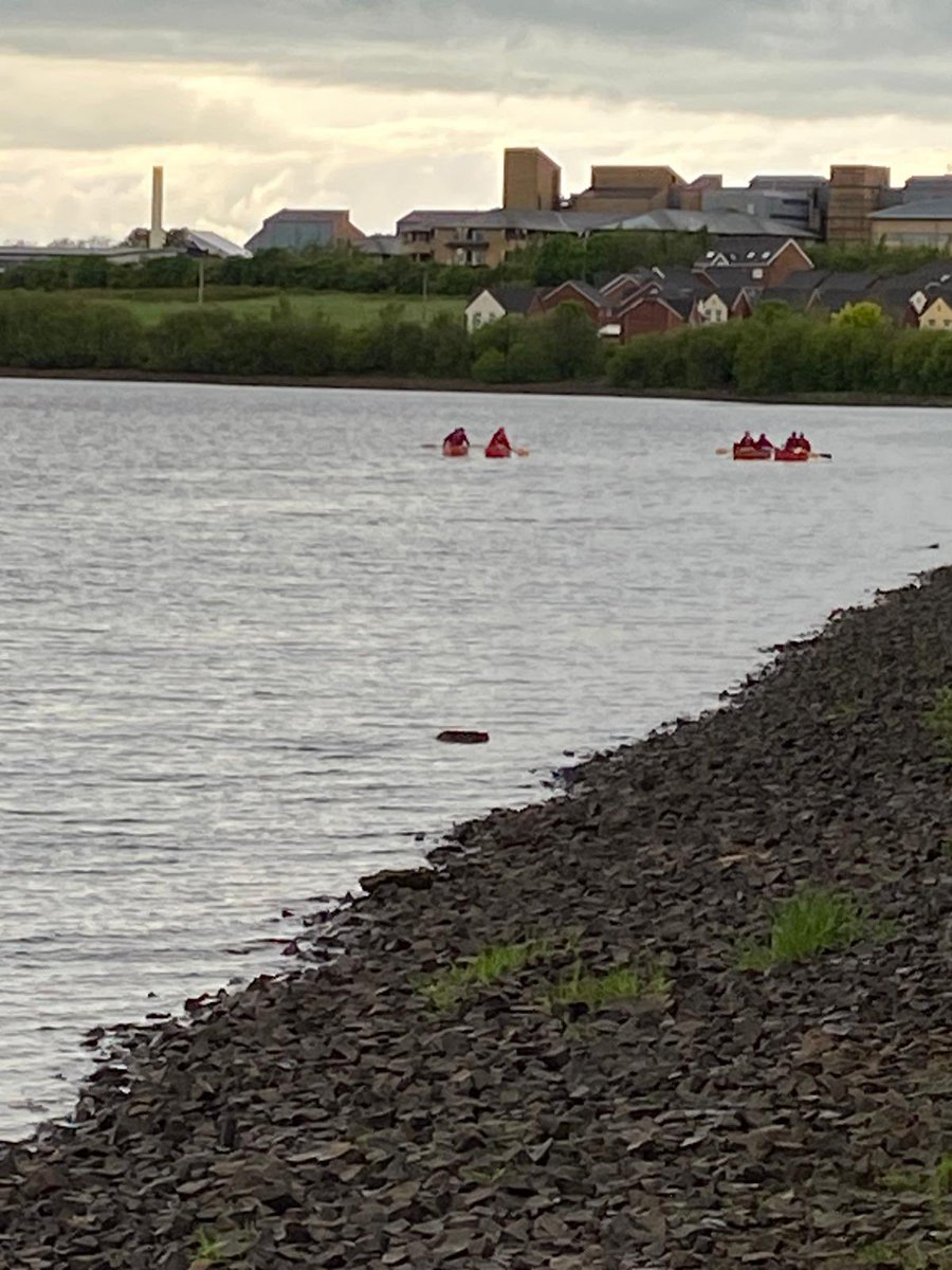 DragonBlackburn's tweet photo. Our Explorers enjoyed a night canoeing and Kayaking on Fishmoor Reservoir tonight. The rain held off so we enjoyed a relatively dry session. The Explorers continued to develop their paddling skills which we hope will continue to improve during the year #skillsforlife https://t.co/SwM8kepRgk