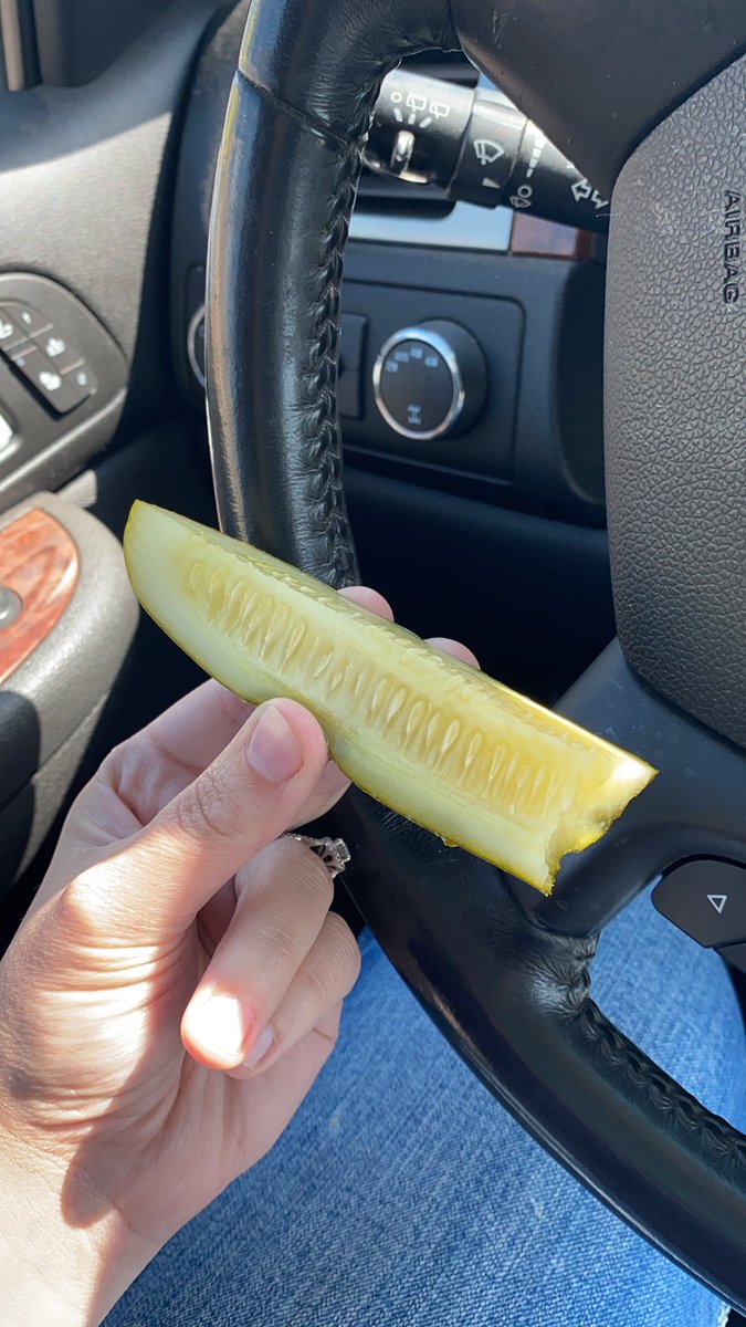AubrieCheyanne's tweet photo. Every fast food place should offer pickles as a side. https://t.co/3fOfW1AnUM