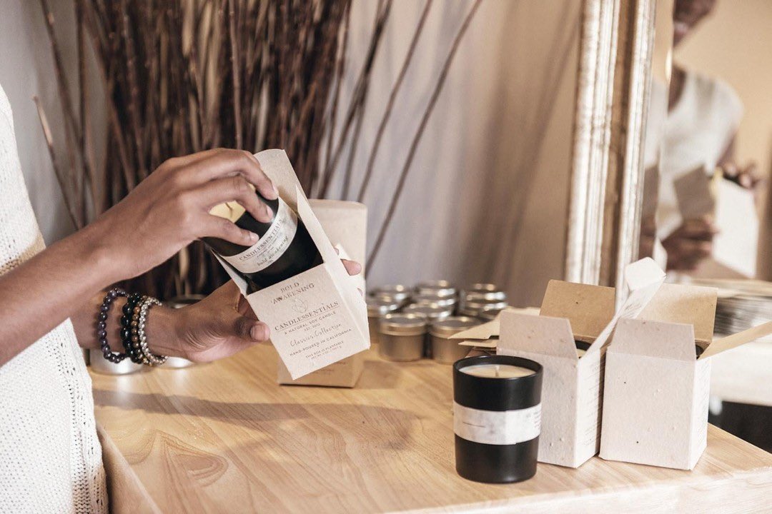 ShopStargazer's tweet photo. Social media made me buy @candlessentials, y'all 🤣 And now you can buy them at @ShopStargazer ...⁠⁠
⁠⁠👉Reasons her candles are cool:⁠⁠
🥥 Coconut Wax
💮 There are wildflower seeds IN THE PACKAGING! 
🖤 use the chic glass jars as a tumbler https://t.co/dKXNtQdQne