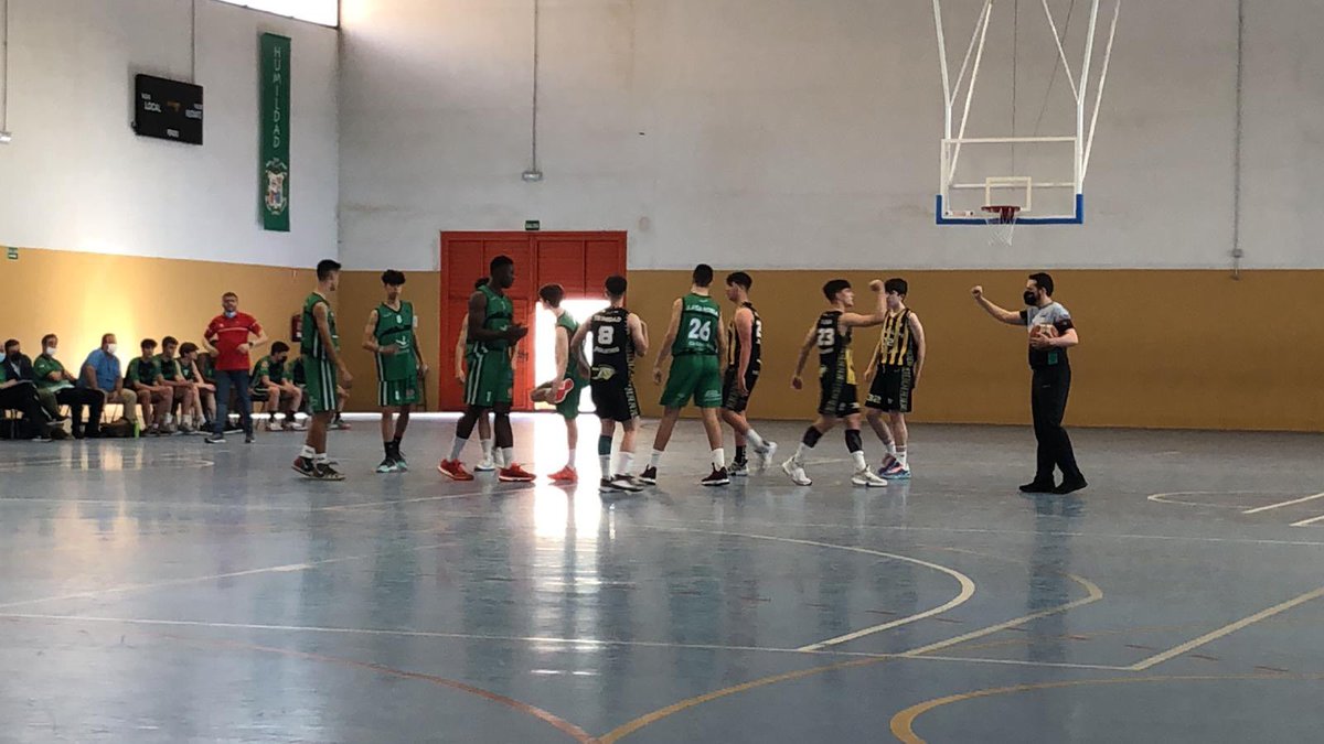 Ha sido una noche mágica en el "Fray Felipe". Conseguimos remontar con un mágico desenlace. Gracias a todos los que nos apoyaron. Y felicitar a ED Guadalupe por ser un excelente rival. Estamos en la Final. #Cantera <a href="/Caceres_Basket/">CacerEsBasket</a>