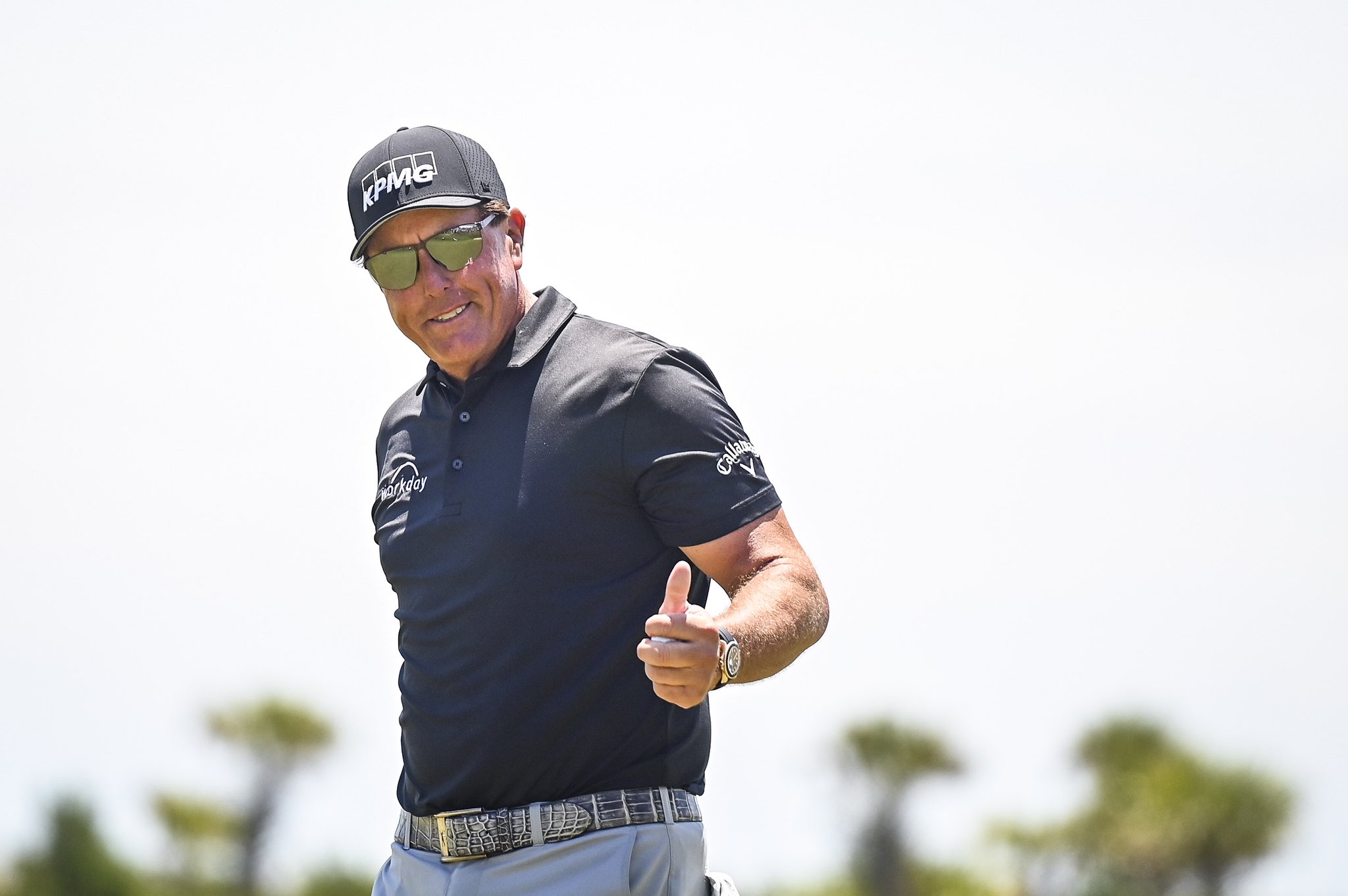 Phil Mickelson on Twitter: "As the putts go down, the thumb comes up😏 Let's have some fun and activate the thumbs this weekend… "