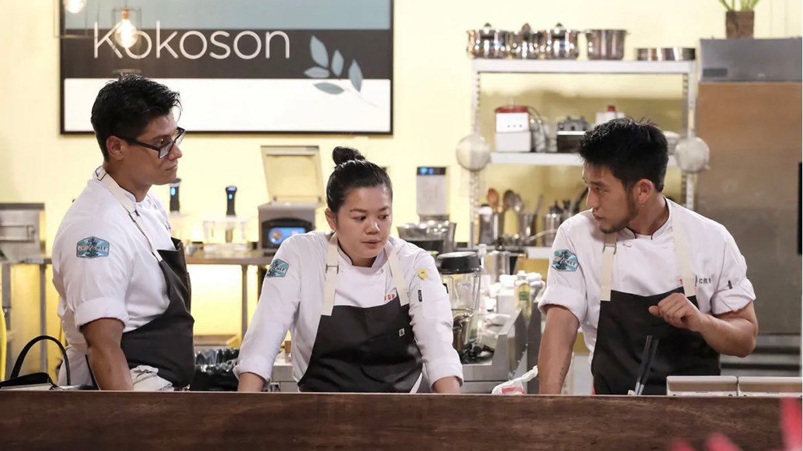 Team Kokoson wins the most anticipated Restaurant Wars battle yet! Get last night’s <a href="/bravotopchef/">Bravo Top Chef</a> episode recap straight from Chef Jamie Tran in this week’s <a href="/eatervegas/">Eater Vegas</a> article! bit.ly/3u3IVaw