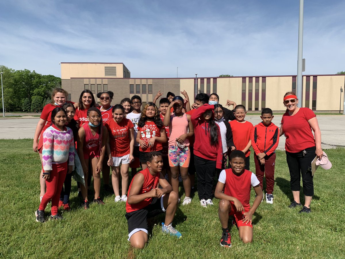Leshayanez's tweet photo. More pics from kickball. https://t.co/2EPFabqMbF