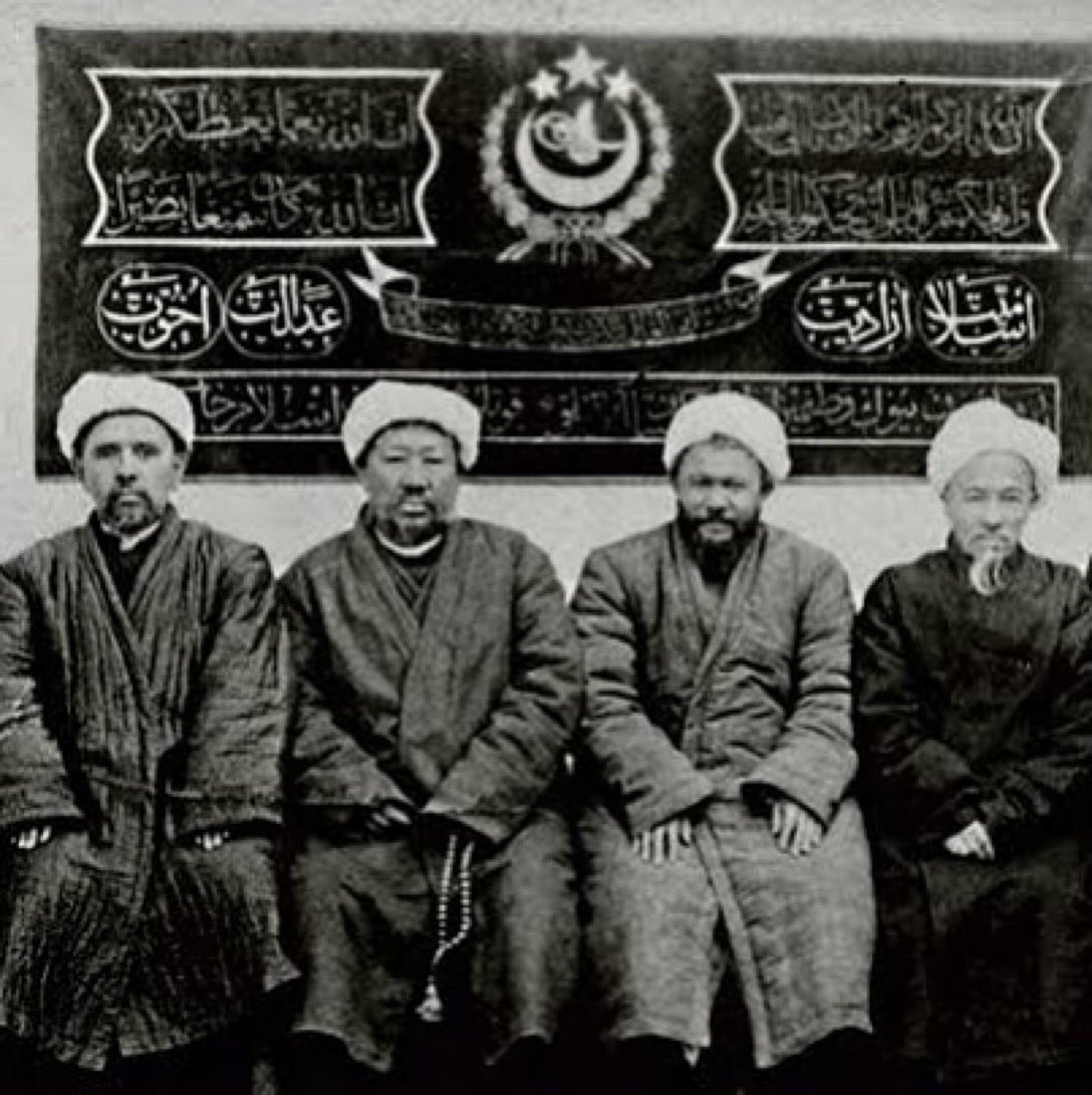 yenisafakwriter's tweet photo. Aşağılık Çin,
İslâm'ın köklerini kurutmaya
Müslümanları yok etmeye çalışıyor!
*
#Kudüs'teki zulme de hayır!
#DoğuTürkistan'daki ruhsuz Çinlilerin Uygurlara yaptığı zulme de hayır!
*
#HearTürkistan https://t.co/ZfQU54Is8q