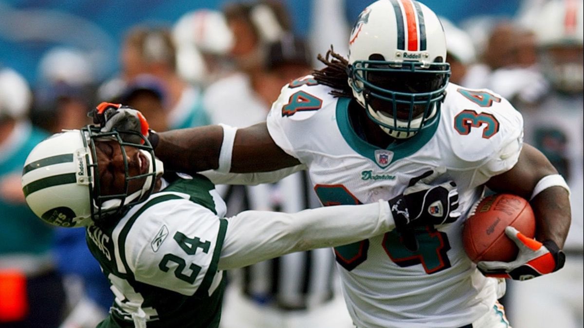 Happy 44th birthday to RB Ricky Williams!   