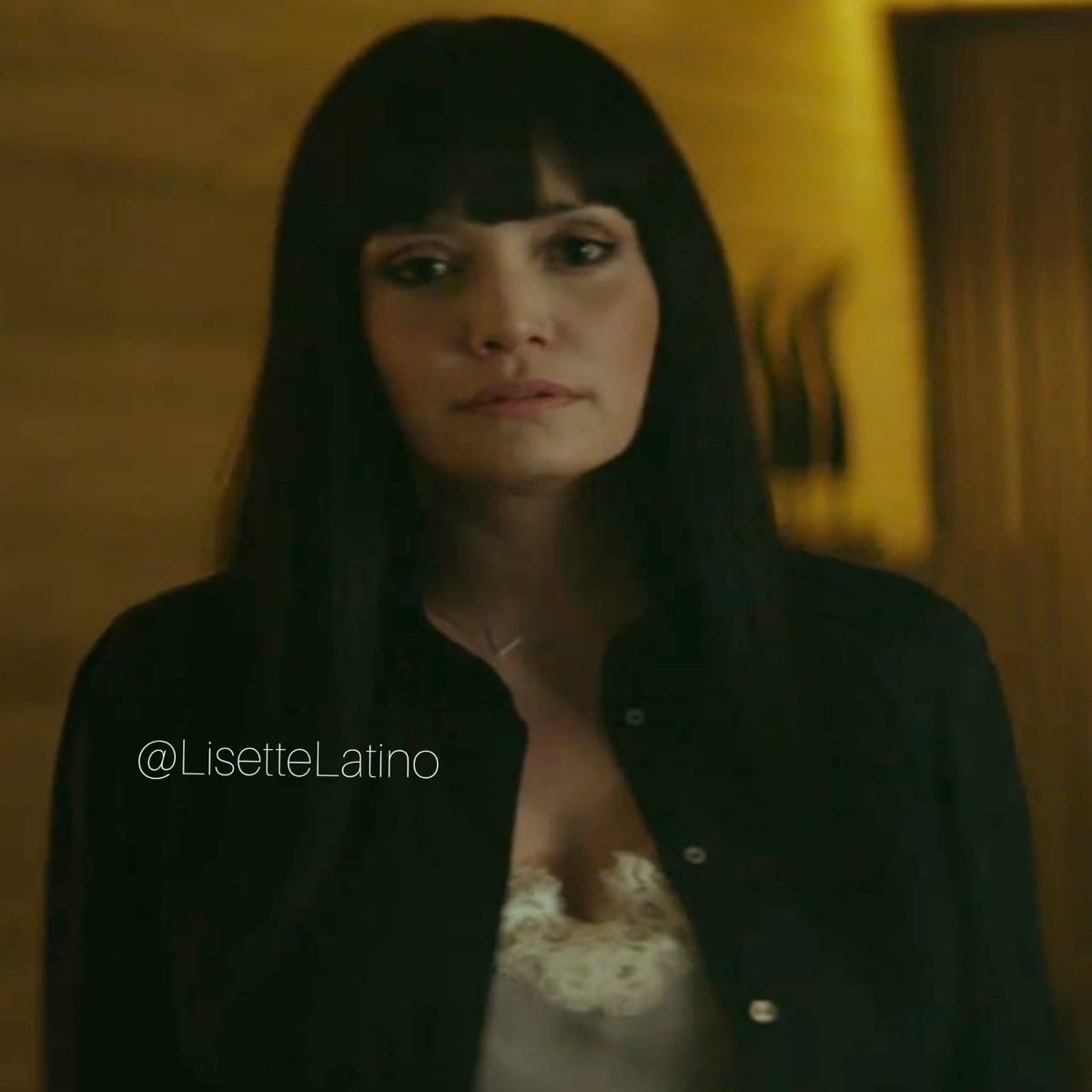 LisetteLatino's tweet photo. Un #TBT de nuestra princesa @lisette_morelos en el personaje de Francisca De Toro personaje que disfrutamos en la película #SinOrigen
#FelizCumpleLisette 🎉 https://t.co/ckw4gvWMOl