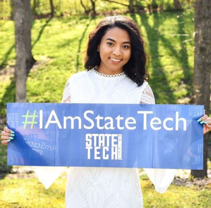 statetechmo's tweet photo. Congratulations Lainey! We are excited to see you on campus in the Fall! #statetechmo #iamstatetech https://t.co/9wT2xwMu3z