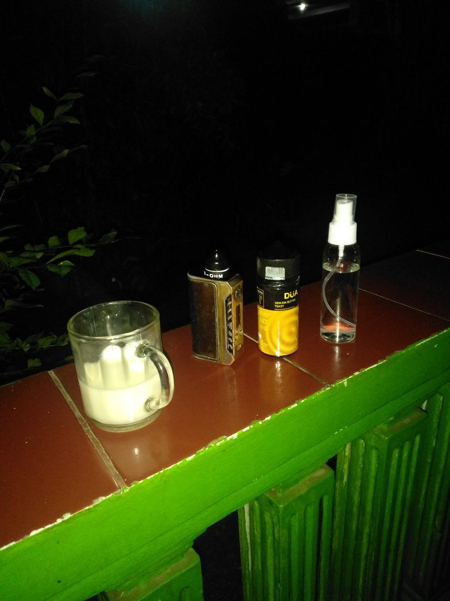 rizkyreswandy77's tweet photo. kelar Subuhan ayo nyusu dulu cing @abdelachrian https://t.co/GBeIRh89vB