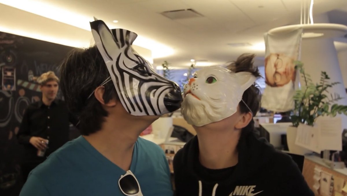 itspronouncedderek tweet media