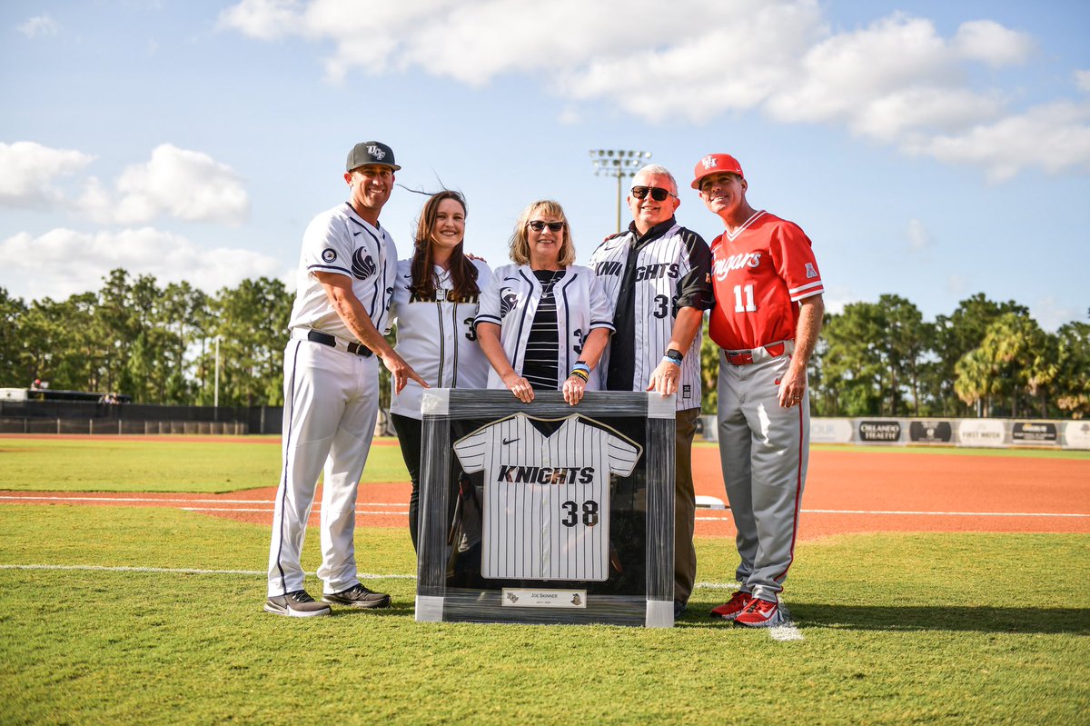Senior Knight shots 📸 #SkinnerStrong