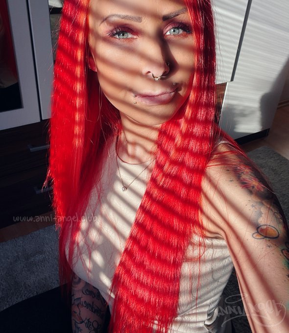 Ich w&uuml;nsche euch ein sch&ouml;nes Wochenende meine S&uuml;&szlig;en 🥰😘 Habt ihr was vor? 😊 Ich geh gleich erstmal in<a href="/tag/dieweltgehtunter"class="tags"><span>#dieweltgehtunter</span></a><a href="/tag/wirsitzenimatomschutzbunker"class="tags"><span>#wirsitzenimatomschutzbunker</span></a>