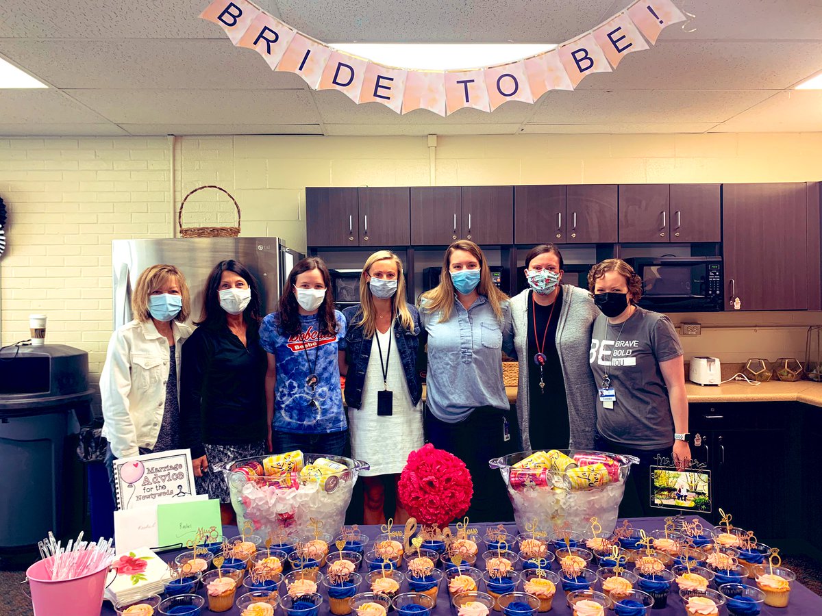 Beebe1Barrett's tweet photo. Enjoying the last few weeks as Ms. Valentine! I am so lucky to work with such great people. Kids give the best advice! https://t.co/2WXdKZSzYh
