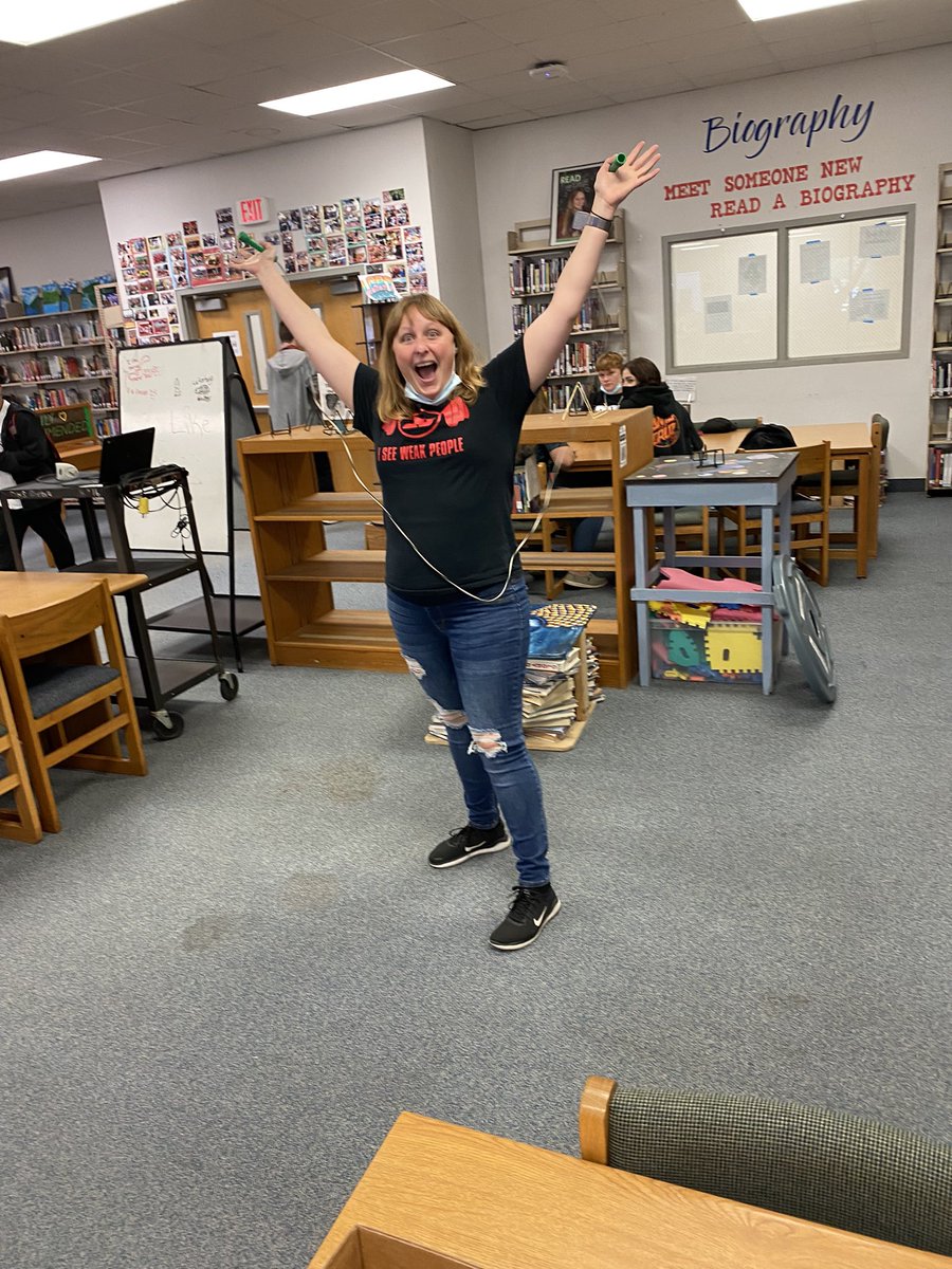 1_MELANIEMARTIN's tweet photo. Post 2: Some snapshots of our amazing staff that got to show off their mad fitness skills today with the jump rope. DHS IS FANtastic this FRIDAY and we love FITNESS FIVE days 💪🏻🐾🐅🙌🏻 @DunnellonHigh @dixonk2019 @WymanHeather @DunnellonHigh https://t.co/oAcG7Been8